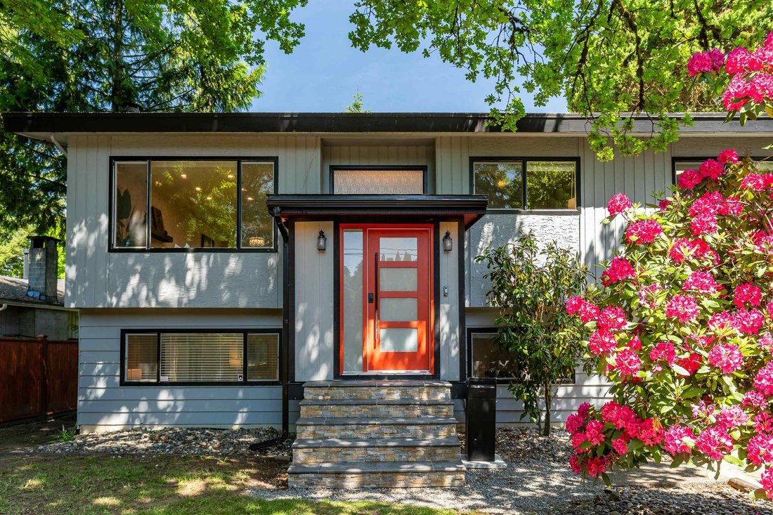 House in Maple Ridge, British Columbia, Canada 2 - 18042620