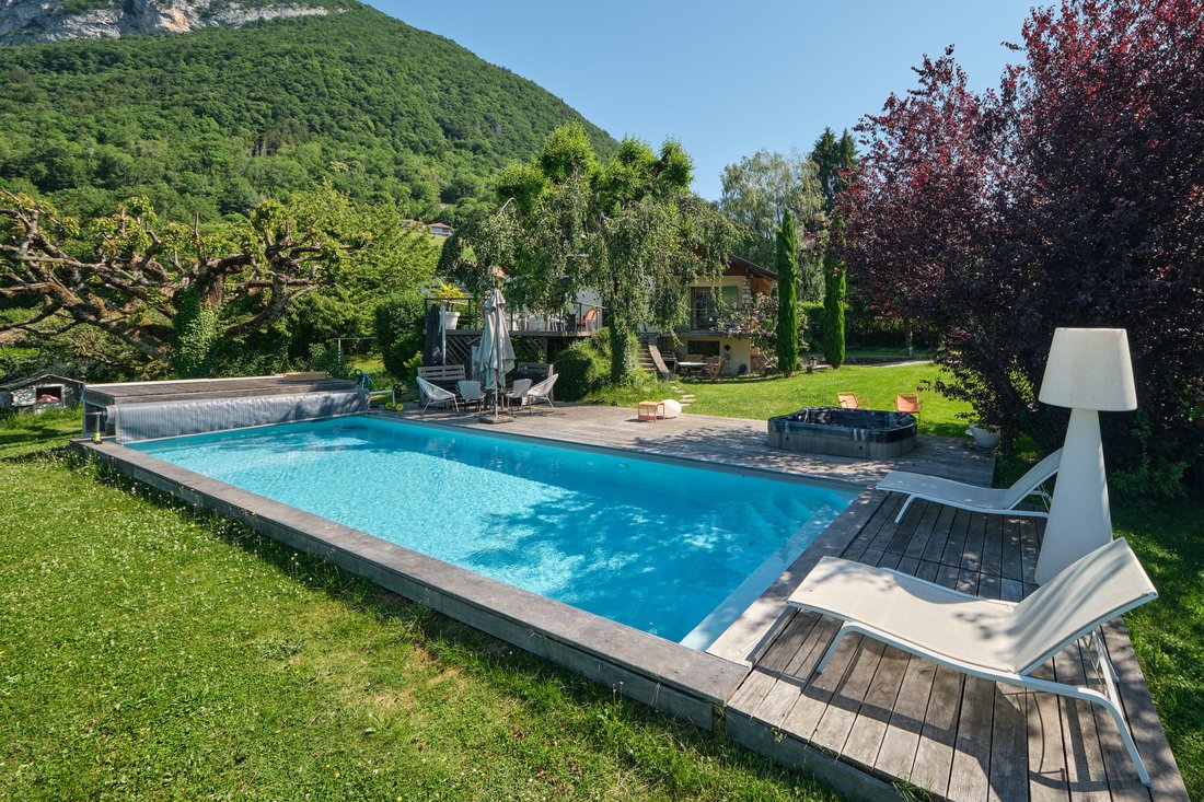 House in Menthon-Saint-Bernard, Auvergne-Rhône-Alpes, France 4 - 18048685