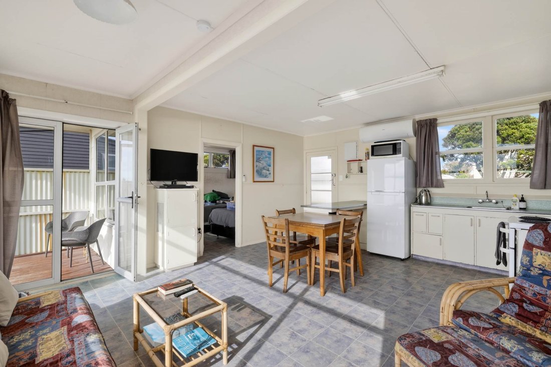 House in Tauranga, Bay of Plenty, New Zealand 2 - 18049572