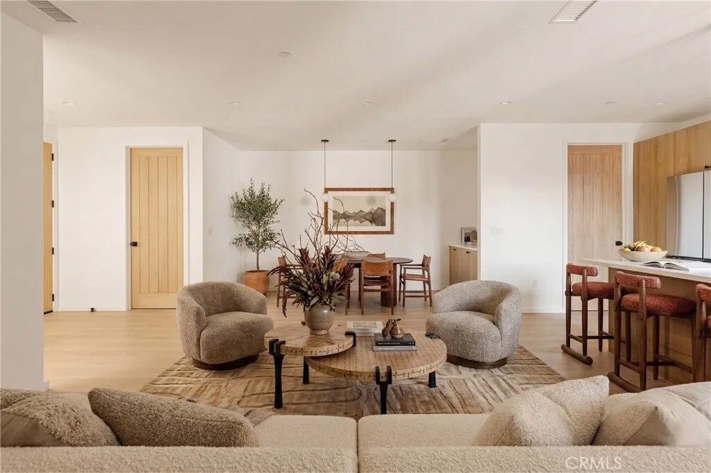 Los Angeles, California, United States 5 - 17562153