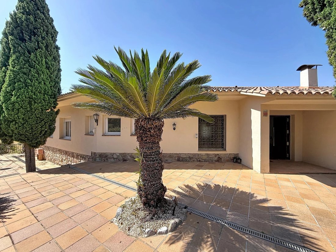 House in Cabrils, Catalonia, Spain 3 - 18038405