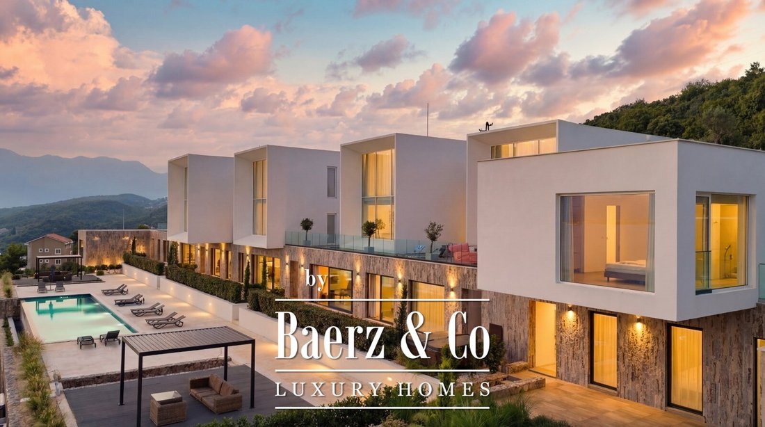 Penthouse in Tivat, Tivat Municipality, Montenegro 3 - 14624873