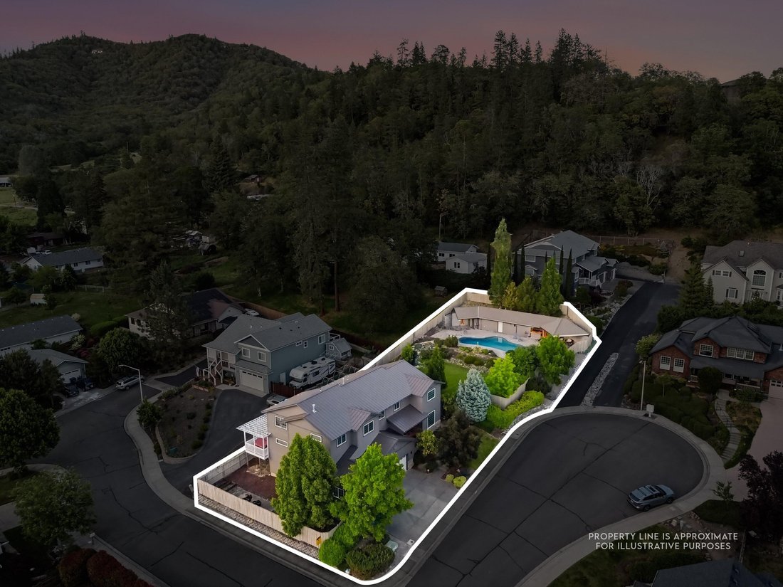 House in Rogue River, Oregon, United States 2 - 17913571
