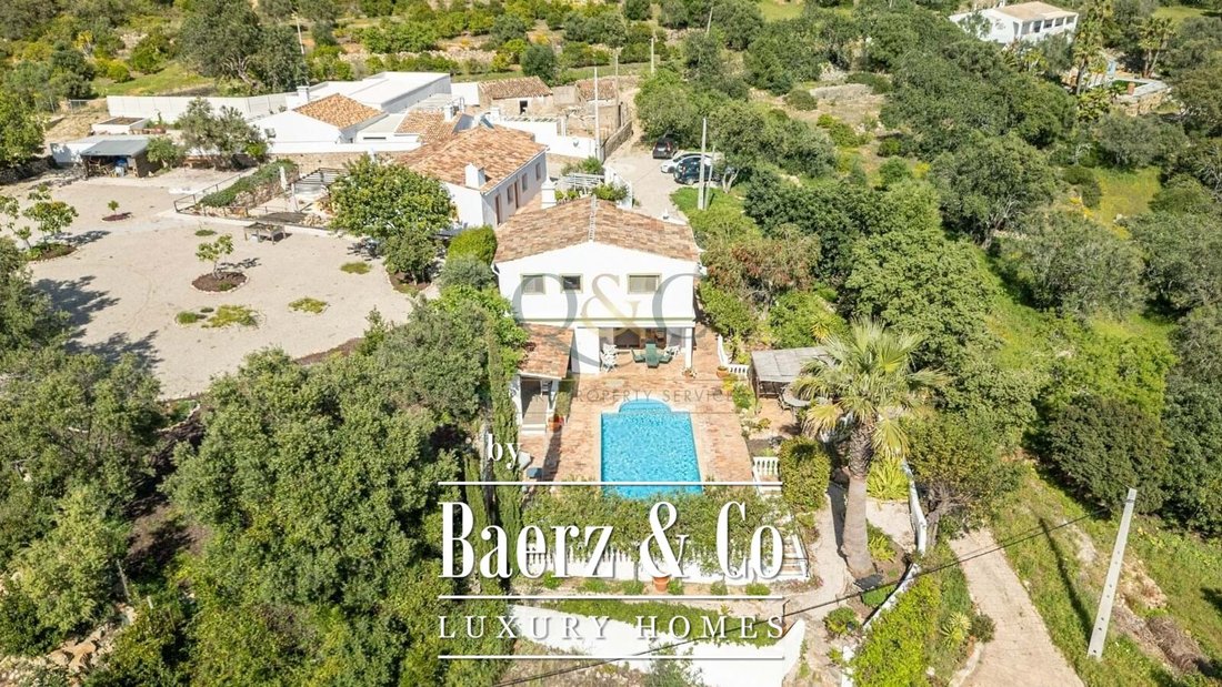 Villa in Estoi, Algarve, Portugal 1 - 15611241