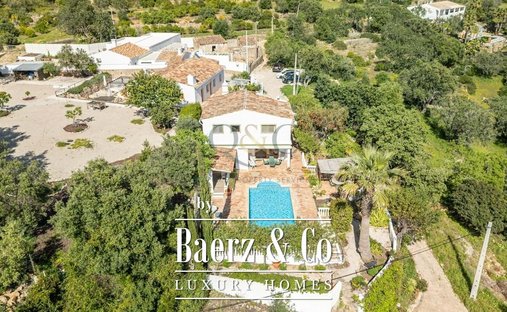 Villa in Estoi, Algarve, Portugal 1
