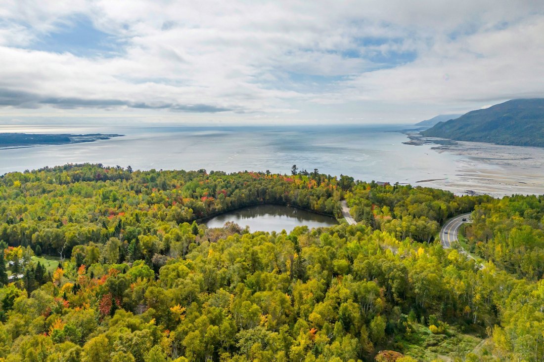 Land in Baie-Saint-Paul, Quebec, Canada 2 - 18042671