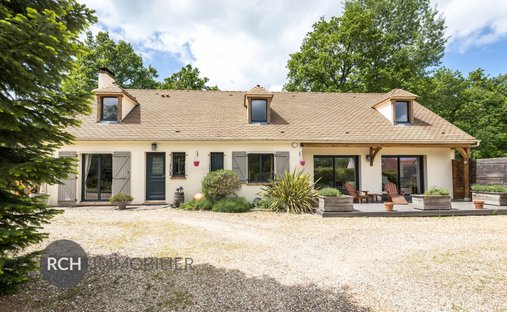 House in Gambais, Ile-de-France, France 1