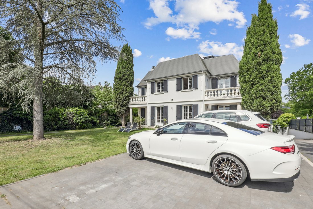House in Napoleon, Maisons-Laffitte, France 2 - 18037640