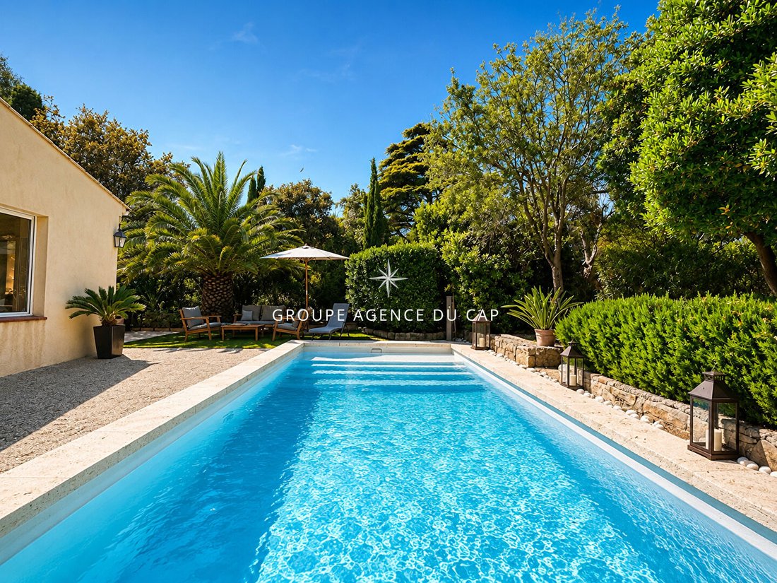 Villa in Frejus, Provence-Alpes-Côte d'Azur, France 4 - 15134364