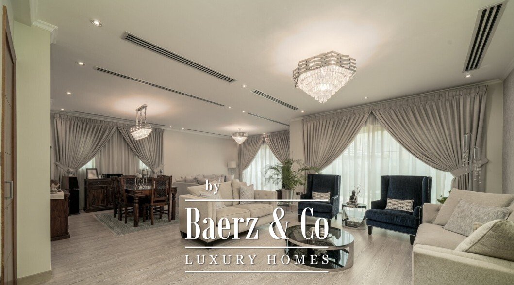 Villa in Al Wasl, Dubai, United Arab Emirates 2 - 16290070
