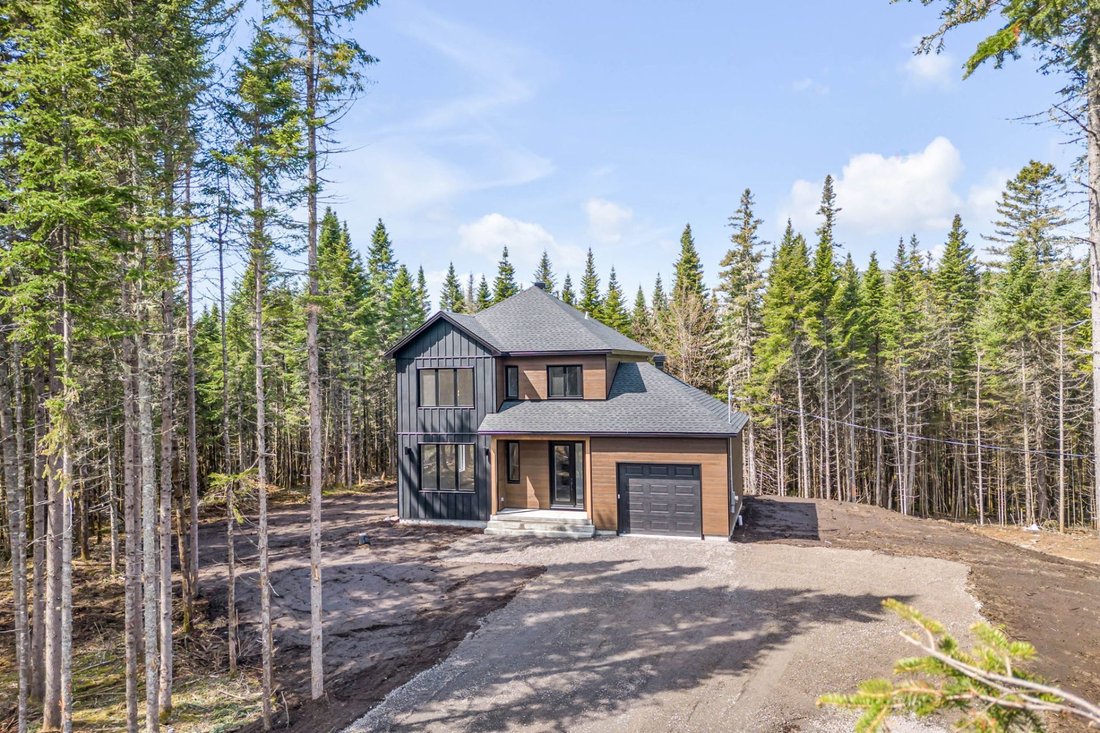 House in Sainte-Brigitte-de-Laval, Quebec, Canada 1 - 16785316