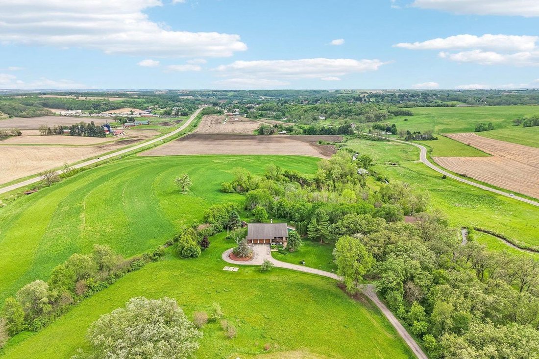 House in New Glarus, Wisconsin, United States 2 - 18041686