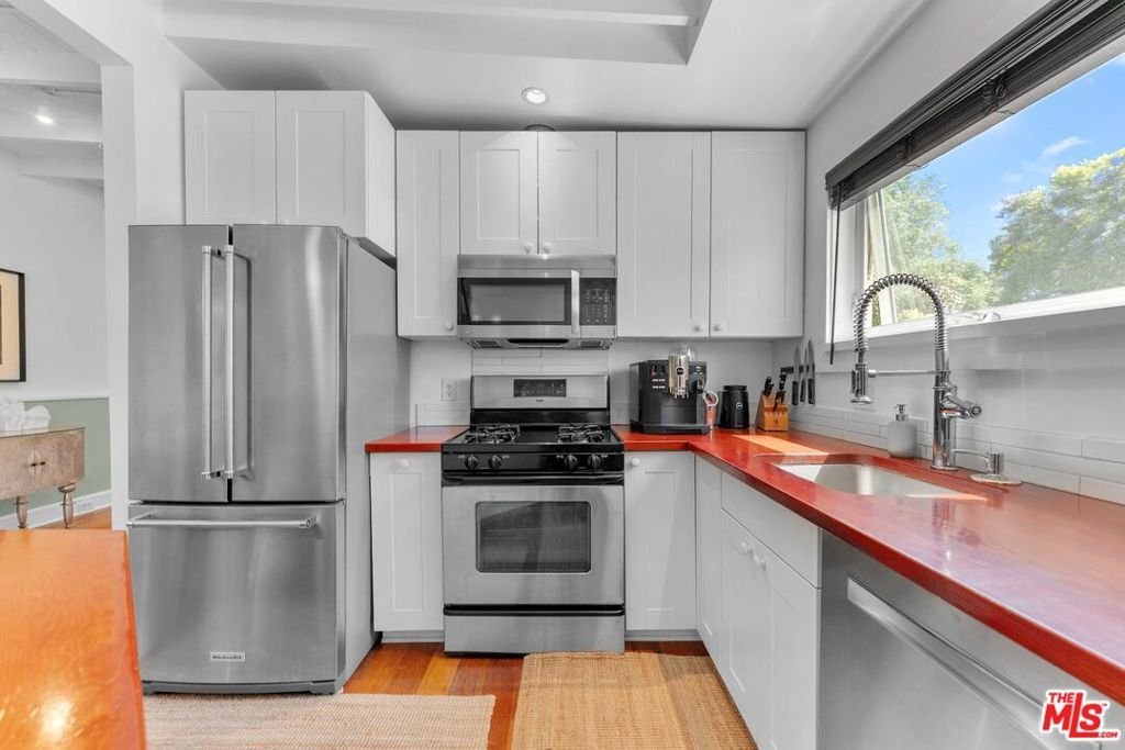 House in Los Angeles, California, United States 4 - 18040281