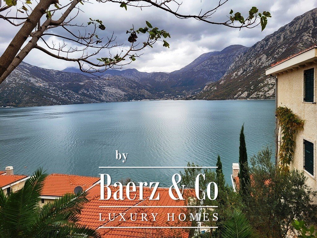 Apartment in Kotor, Kotor Municipality, Montenegro 1 - 13933366