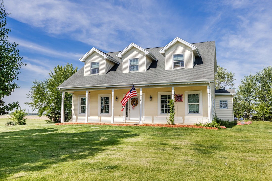 House in Grant Park, Illinois, United States 2 - 18040752