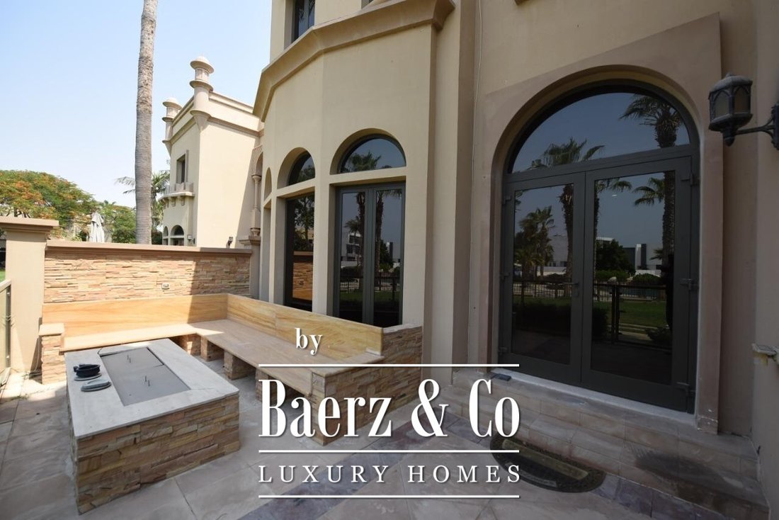 Villa in Al Wasl, Dubai, United Arab Emirates 1 - 15025070