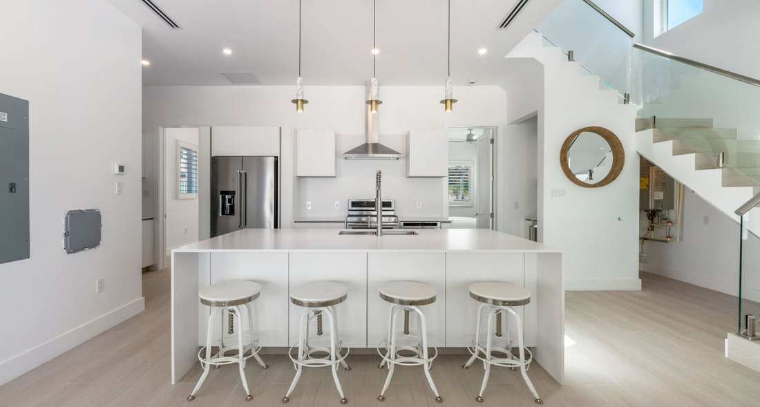 House in West Bay, West Bay, Cayman Islands 2 - 18042726