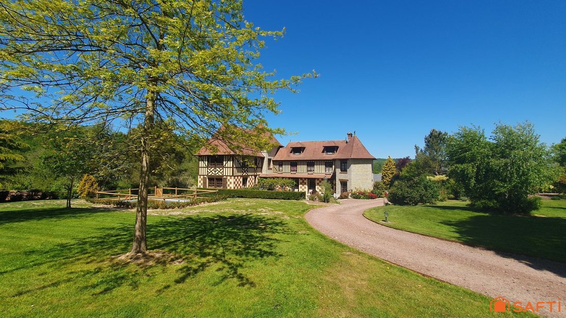 House in Pont-l'Évêque, Normandy, France 1 - 18050630