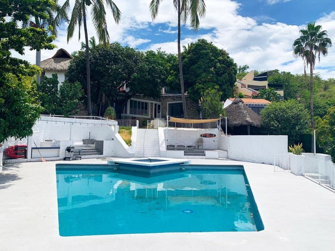 House in Tequesquitengo, Morelos, Mexico 2 - 18042493