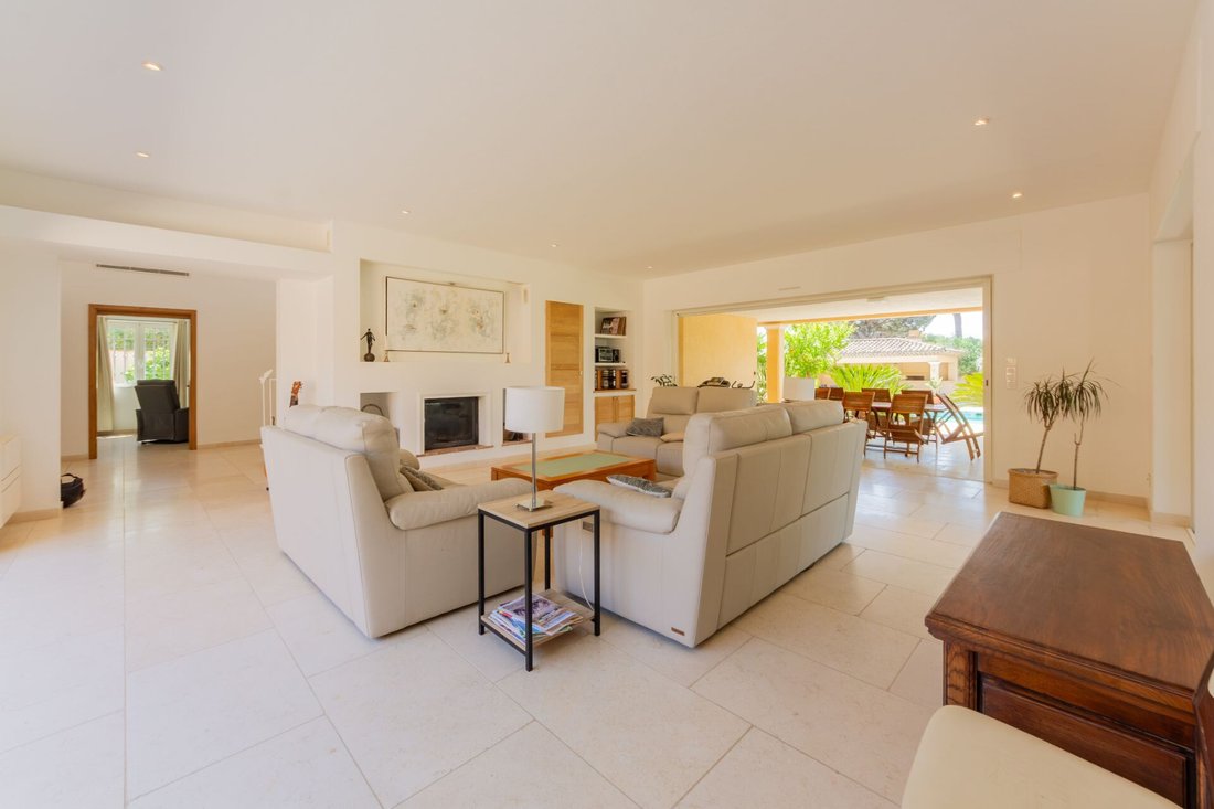 Villa in Ville-Les Saquedes-Le Bouillonnet, Sainte-Maxime, France 4 - 18036674