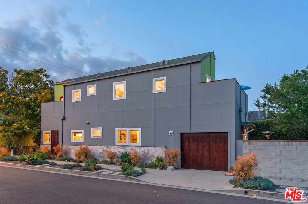 House in Los Angeles, California, United States 1 - 18040281