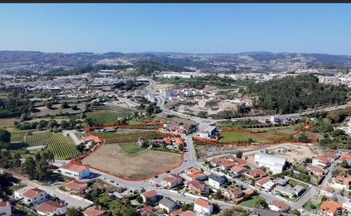 Farm Ranch in Silvares, Pias, Nogueira e Alvarenga, Distrikt Porto, Portugal 1