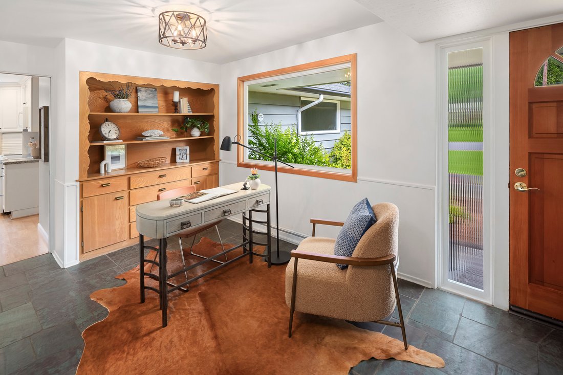 Mercer Island, Washington, United States 2 - 18045614