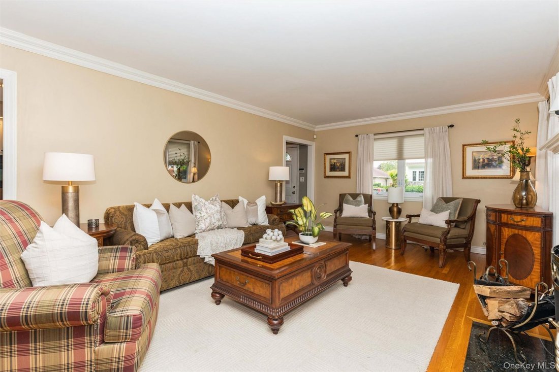 House in Garden City, New York, United States 3 - 18043148