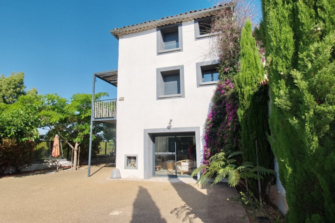 Estate in Pinet, Occitania, France 4 - 18047039
