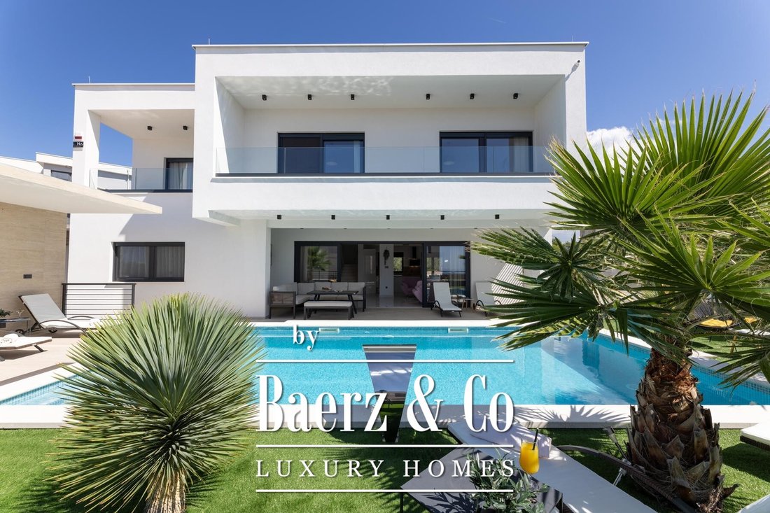 Villa in Primosten, Sibenik-Knin County, Croatia 3 - 16864225
