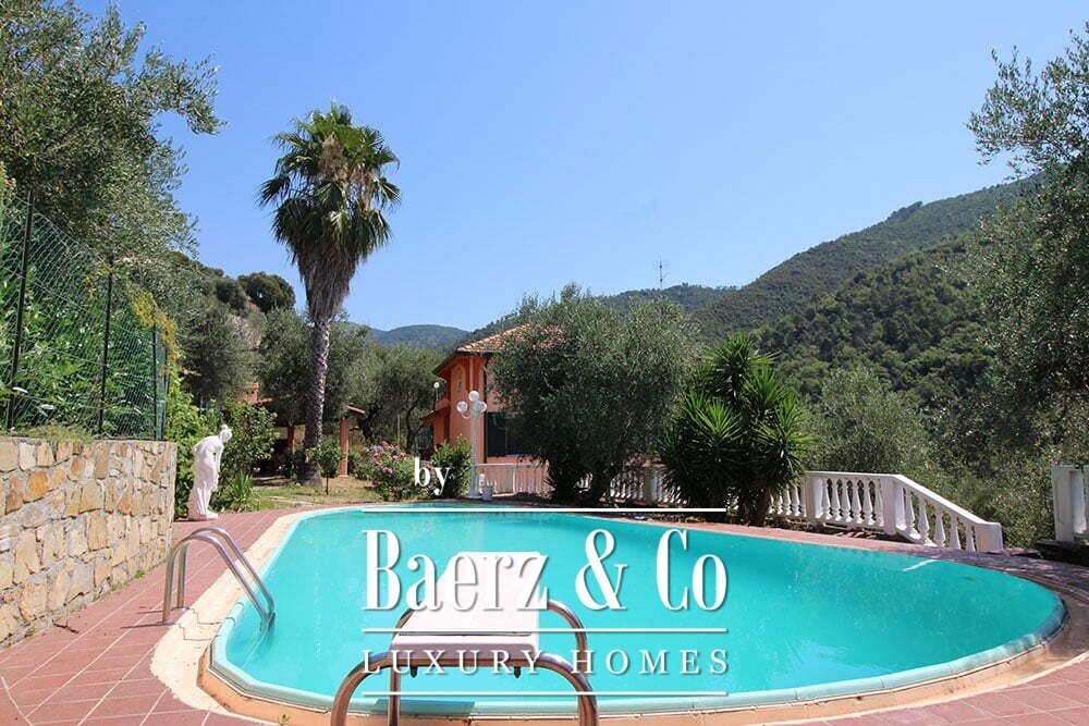Villa in Vallebona, Liguria, Italy 1 - 12155417
