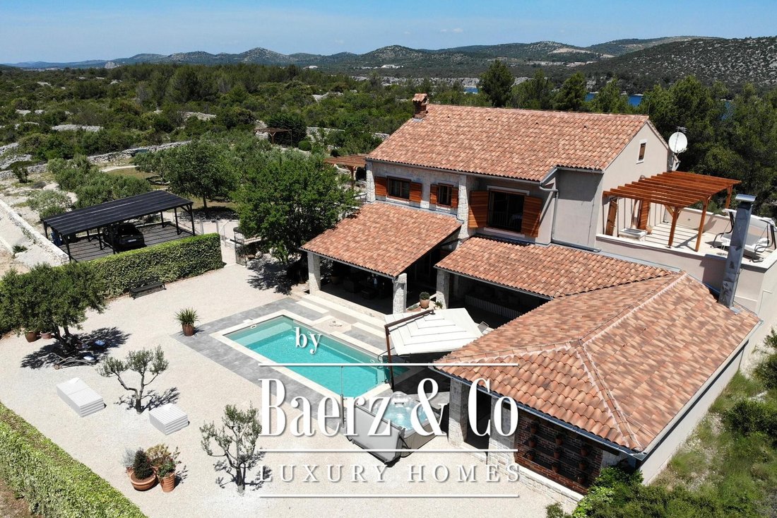 Villa in Gradska cetvrt Jadrija, Sibenik, Sibenik-Knin County 2 - 16185025