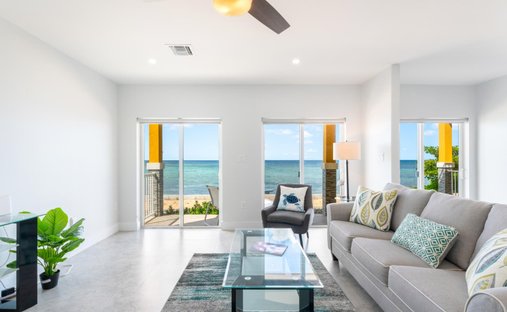 Apartment in Old Man Bay, North Side, Cayman Islands 1