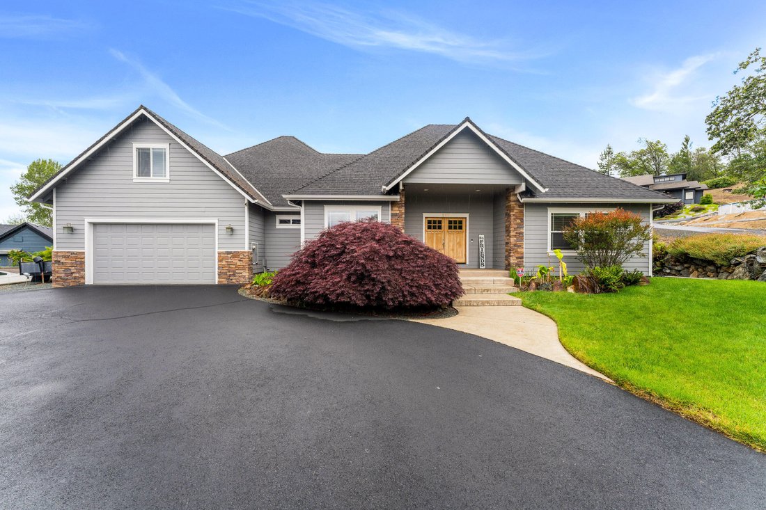 House in Grants Pass, Oregon, United States 2 - 18036810