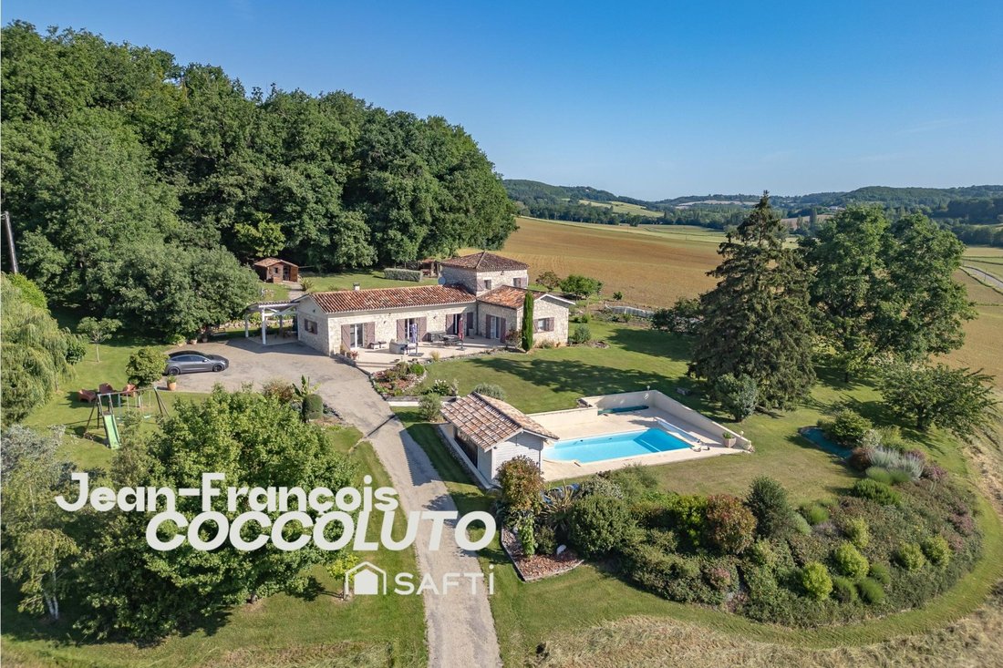 House in Pujols, Nouvelle-Aquitaine, France 1 - 18050636