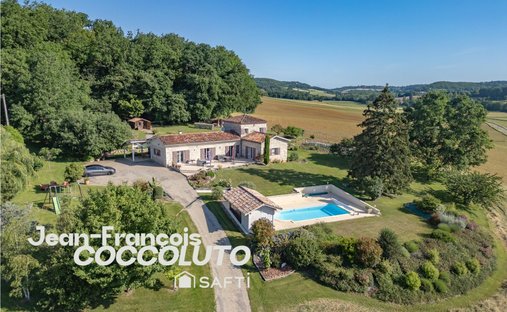 House in Pujols, Nouvelle-Aquitaine, France 1