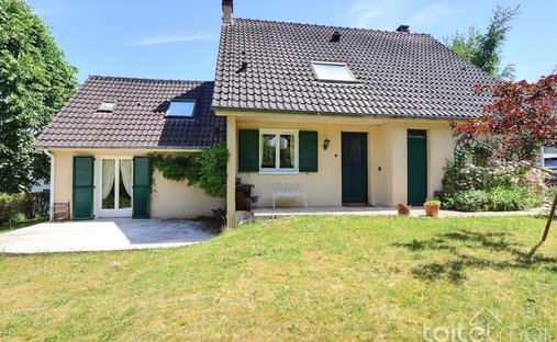 House in Gif-sur-Yvette, Ile-de-France, France 1