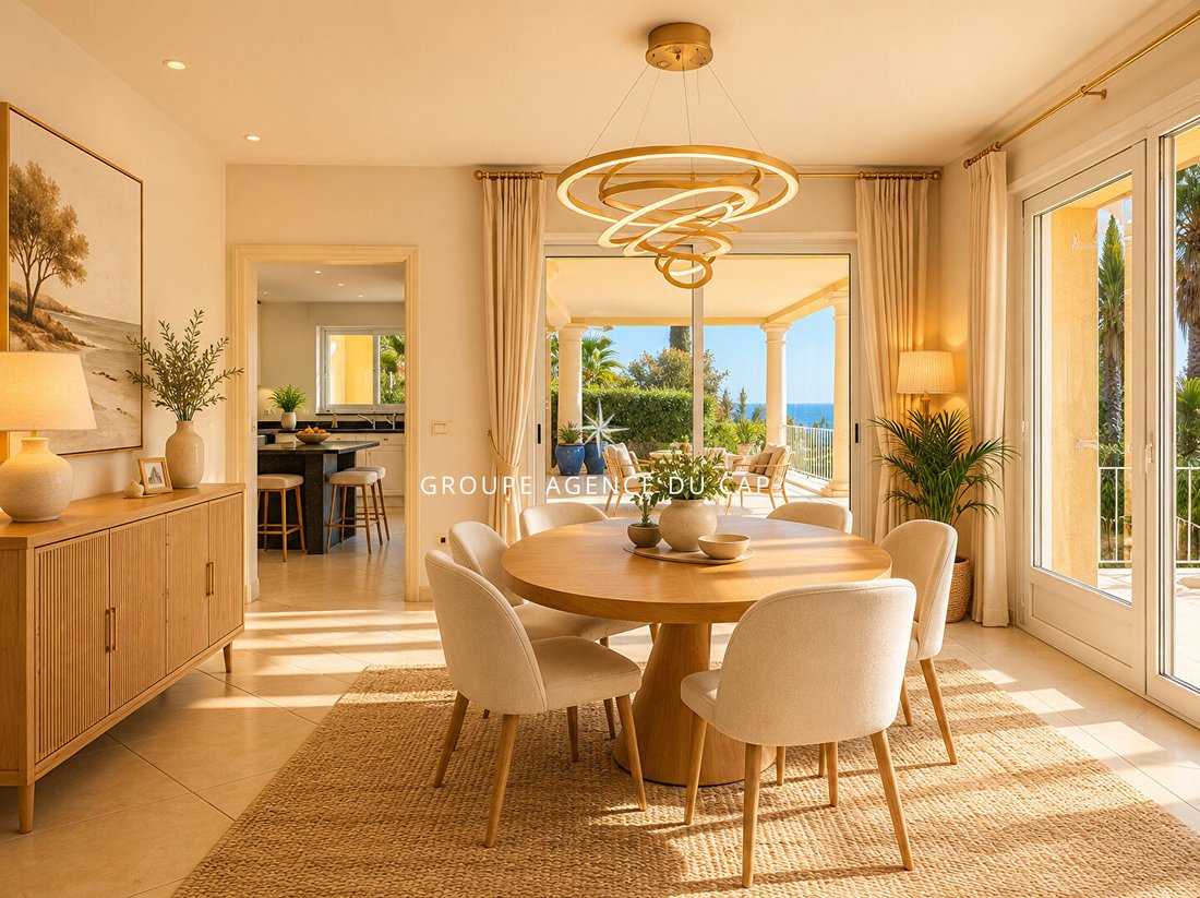 Villa in Les Issambres, Roquebrune-sur-Argens, France 5 - 18039152