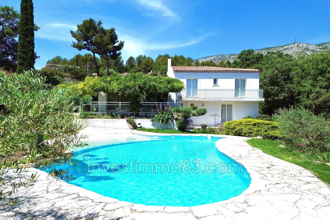 Villa in Puyloubier, Provence-Alpes-Côte d'Azur, France 1 - 18046989