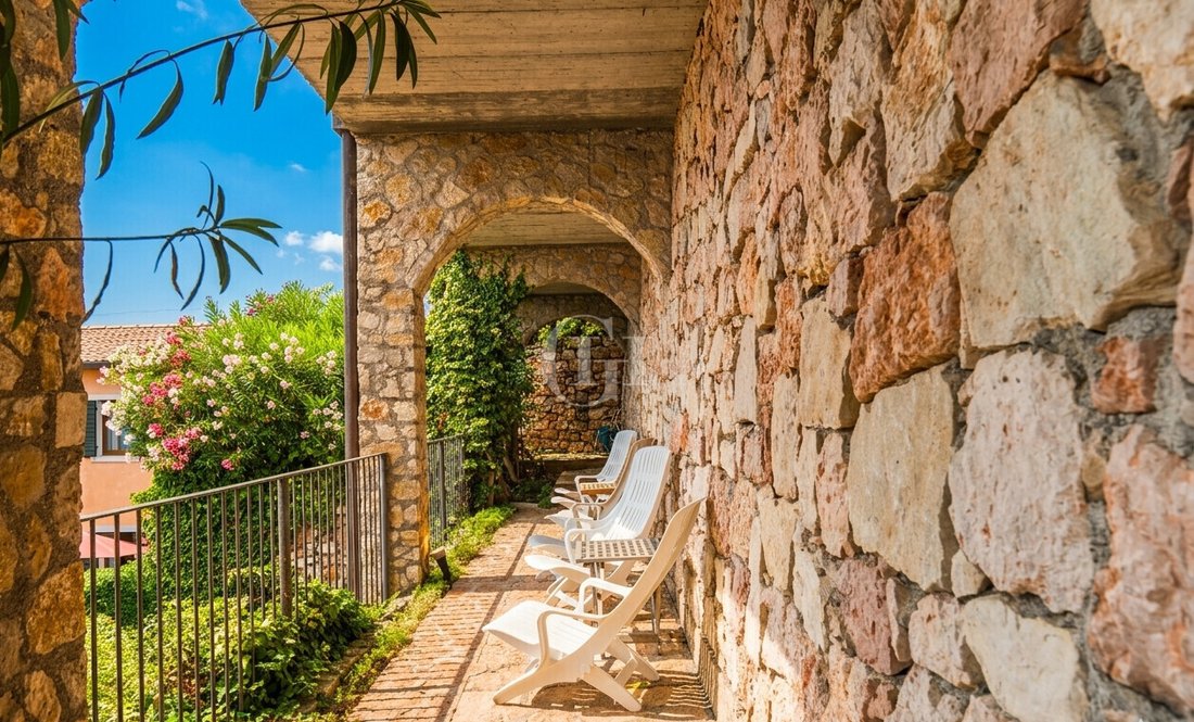 House in Brenzone sul Garda, Veneto, Italy 5 - 16705357