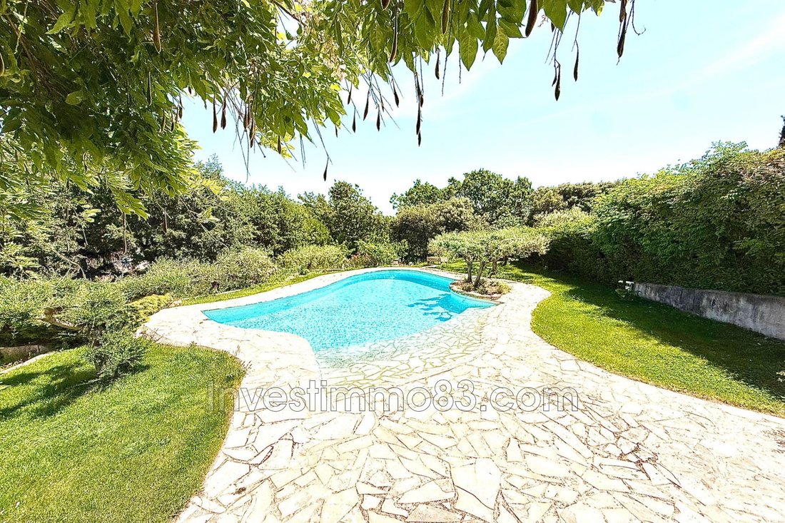 Villa in Puyloubier, Provence-Alpes-Côte d'Azur, France 4 - 18046989