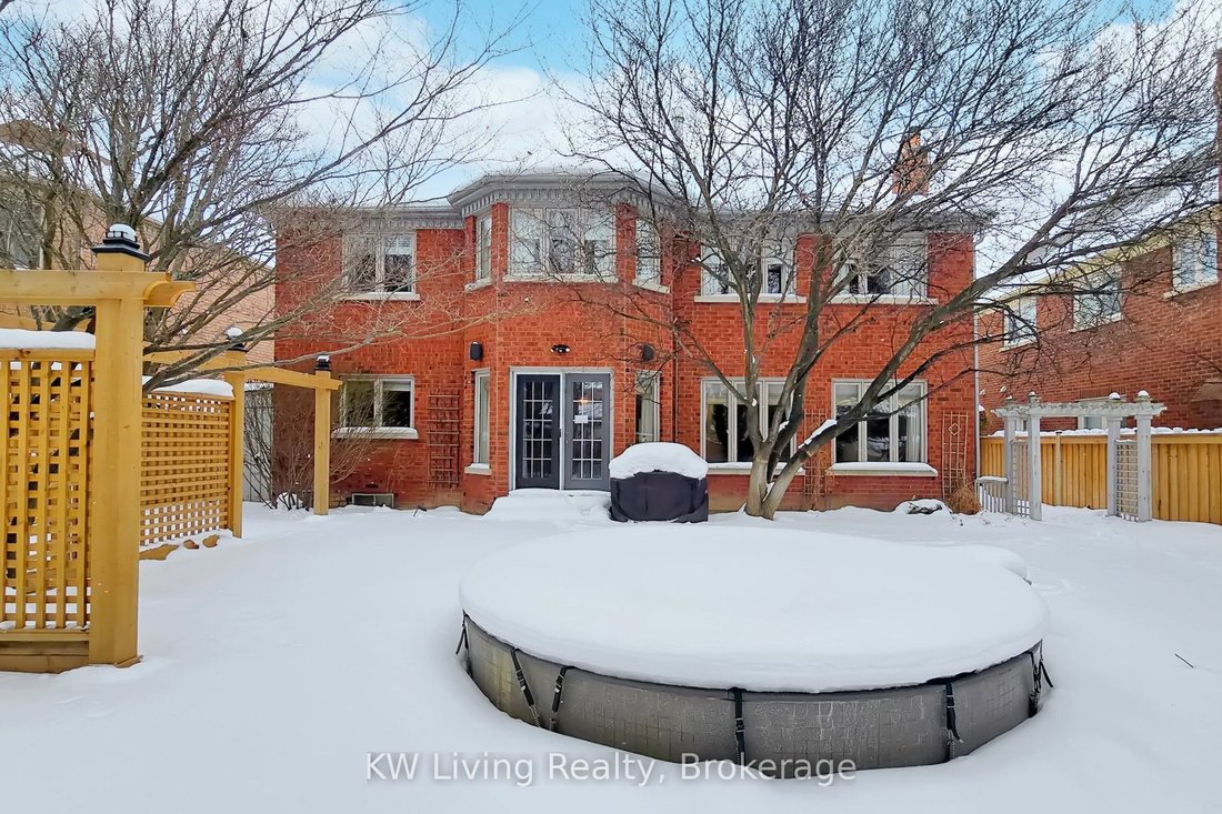 House in Gormley, Ontario, Canada 4 - 18038937