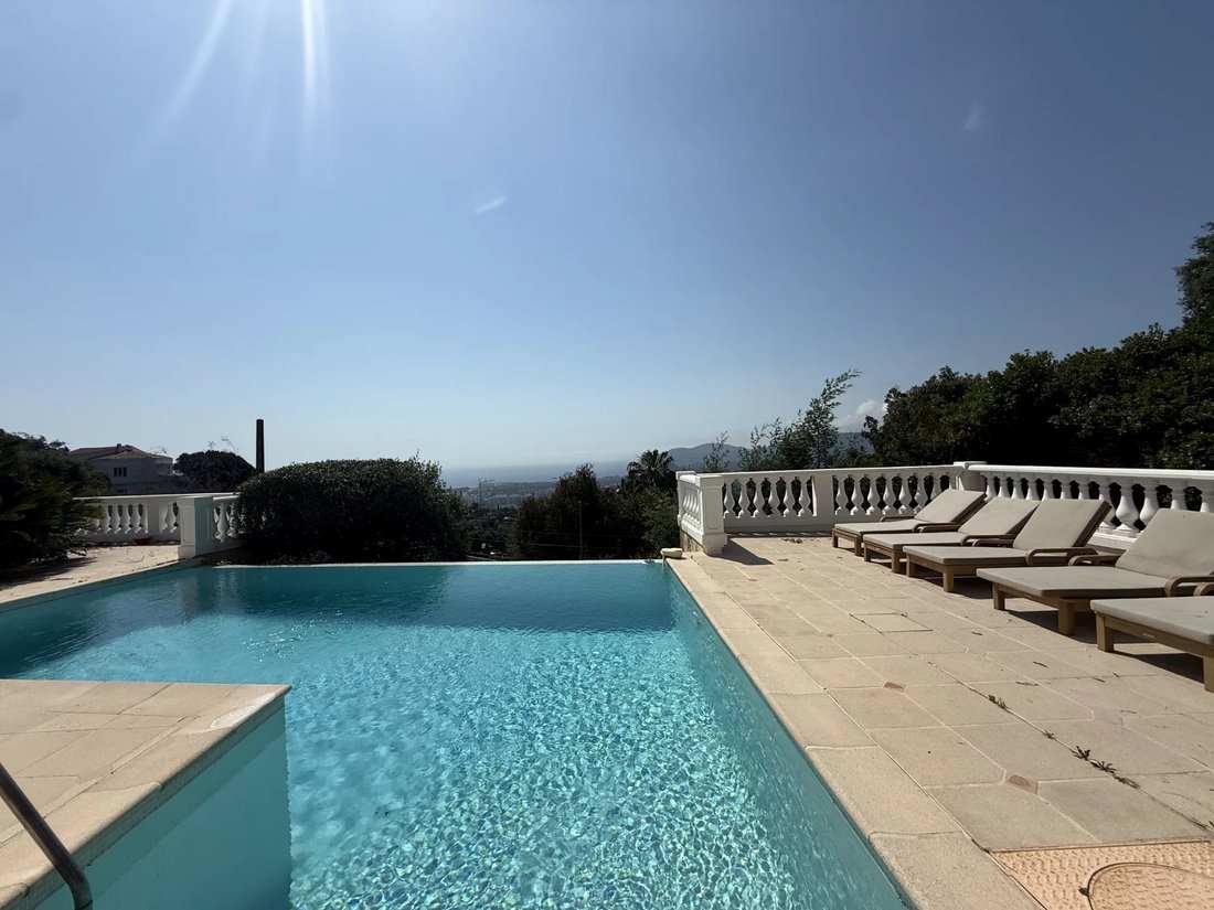 Villa in Le Grand Duc-Minelle, Mandelieu-la-Napoule, France 2 - 18038332