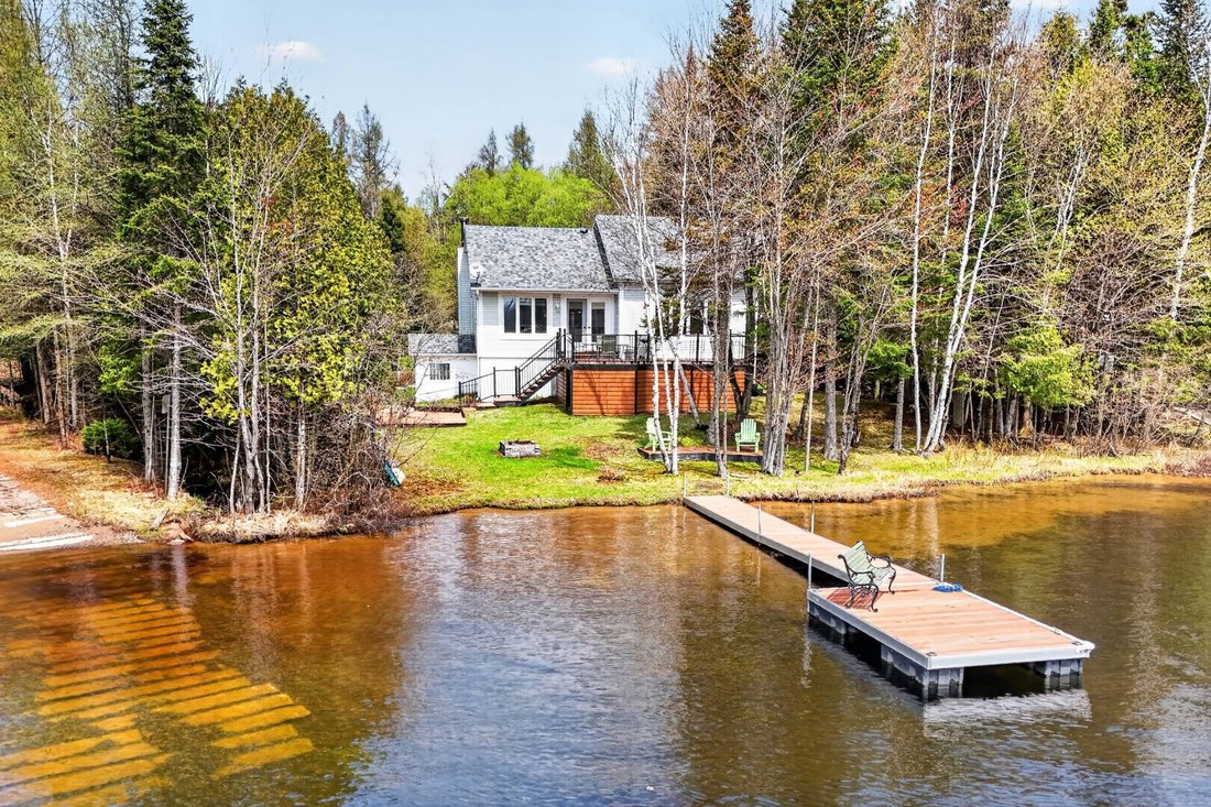 Villa in La Minerve, Quebec, Canada 1 - 18051062