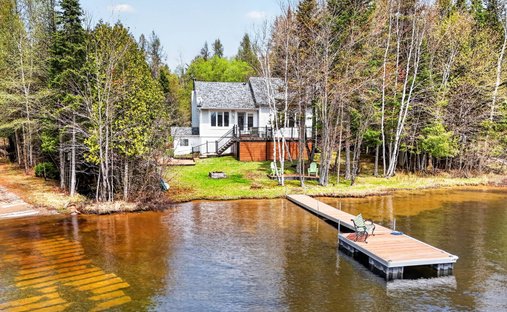 Villa in La Minerve, Quebec, Canada 1