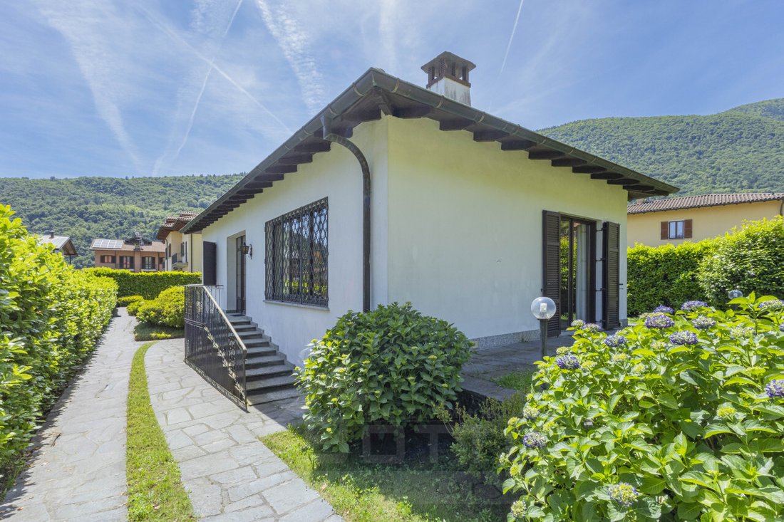 Villa in Cannobio, Piedmont, Italy 1 - 18045990