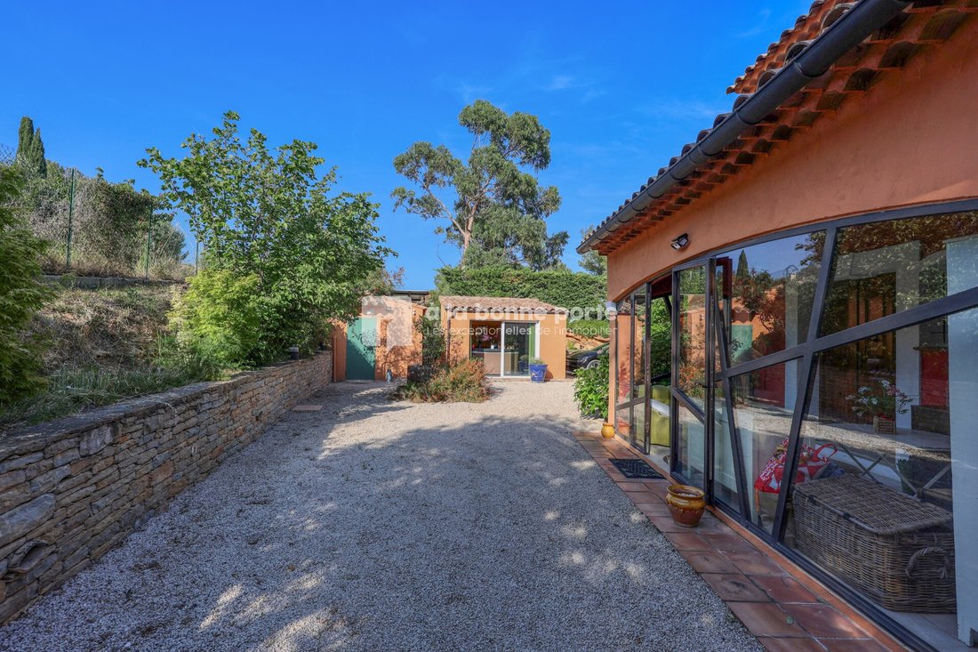 Villa in La Cadiere-d'Azur, Provence-Alpes-Côte d'Azur, France 4 - 18045016