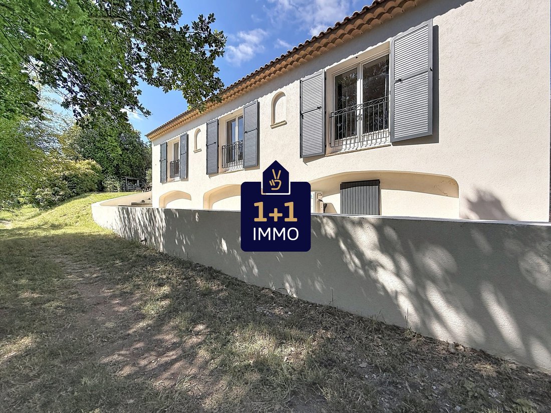 Villa in Saint-Paul-en-Forêt, Provence-Alpes-Côte d'Azur, France 3 - 18043473