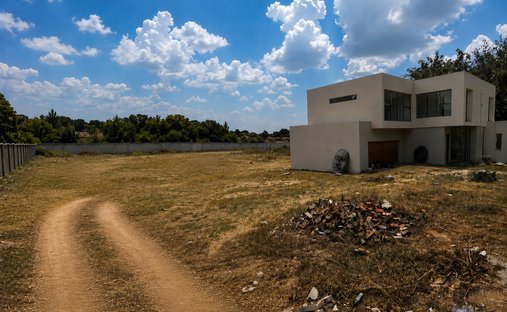 Land in Sandton, Gauteng, South Africa 1