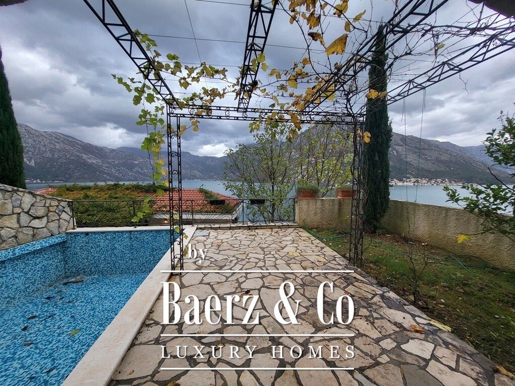 Apartment in Kotor, Kotor Municipality, Montenegro 4 - 13933366